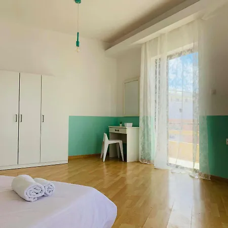 Càmara Holiday Daire Resmo